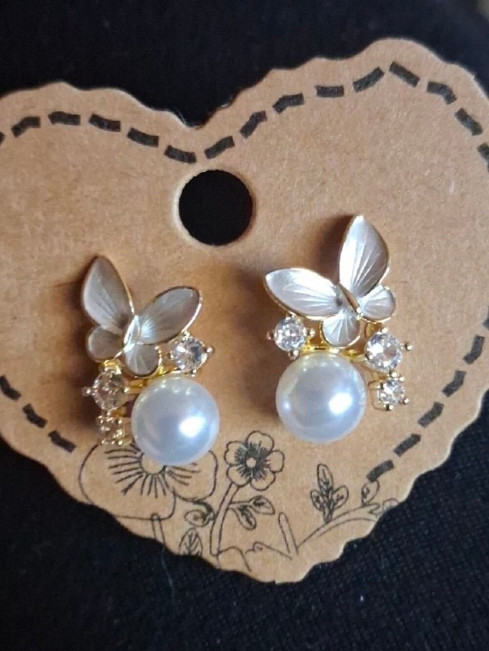 $8 Each Or Bundle 5/$20 Pearl & Butterfly Crystal Stud Earrings